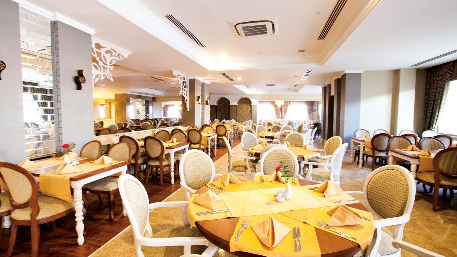 restaurants-main-restaurant