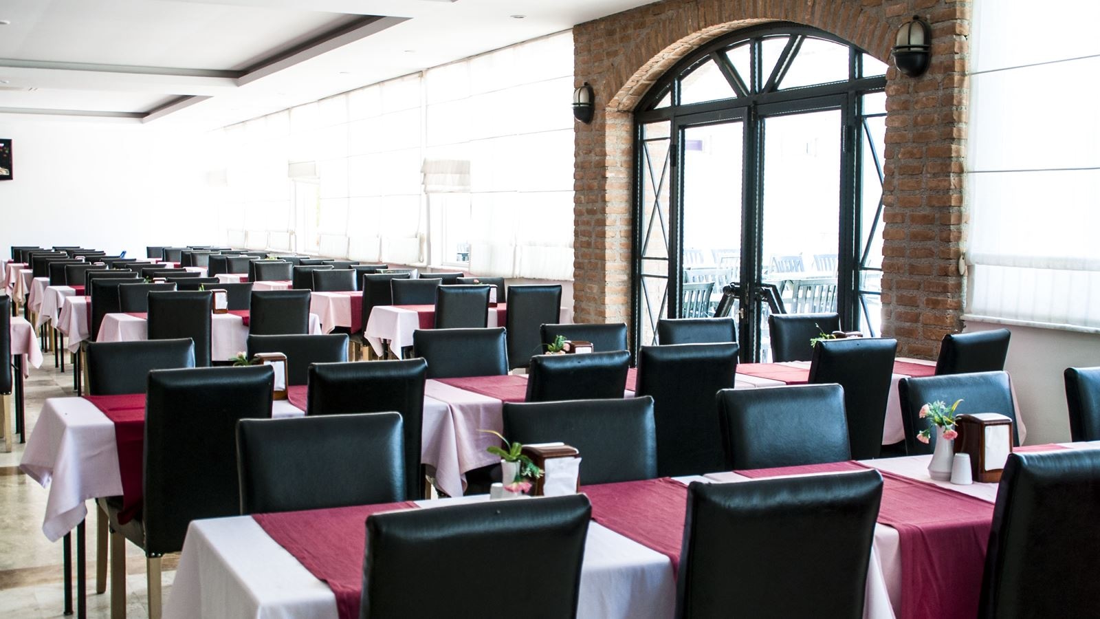 restaurants-main-restaurant