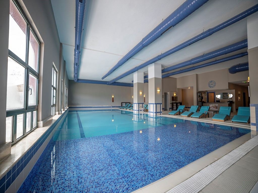 pools-indoor-pool