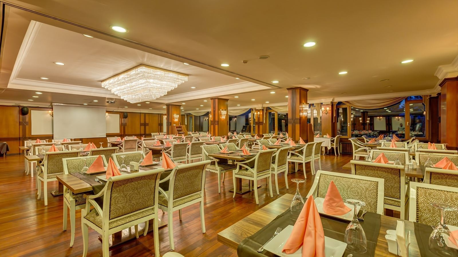 restaurants-anatolia-salon