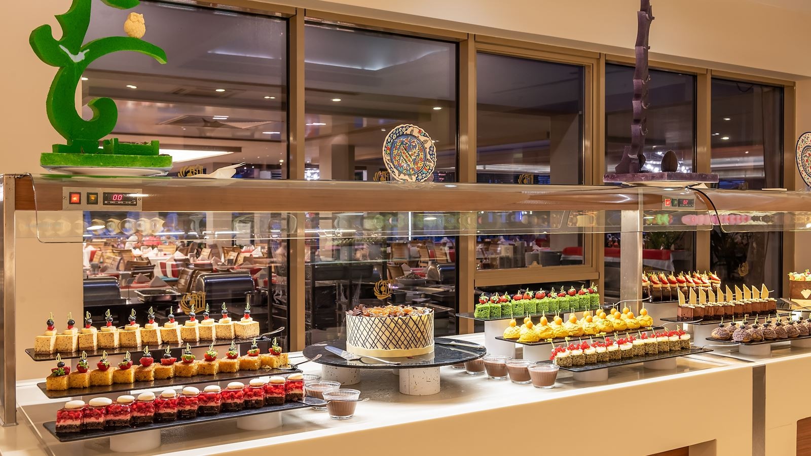 restaurants-main-restaurant