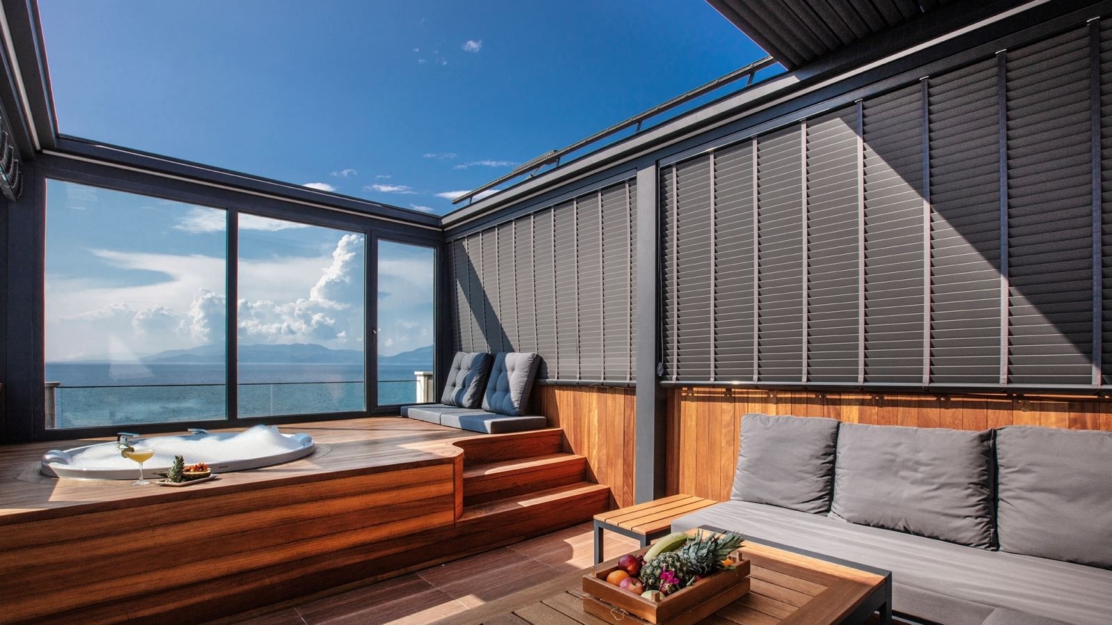 rooms-sapphire-suite