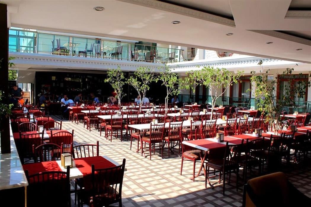 restaurants-britannia-restaurant