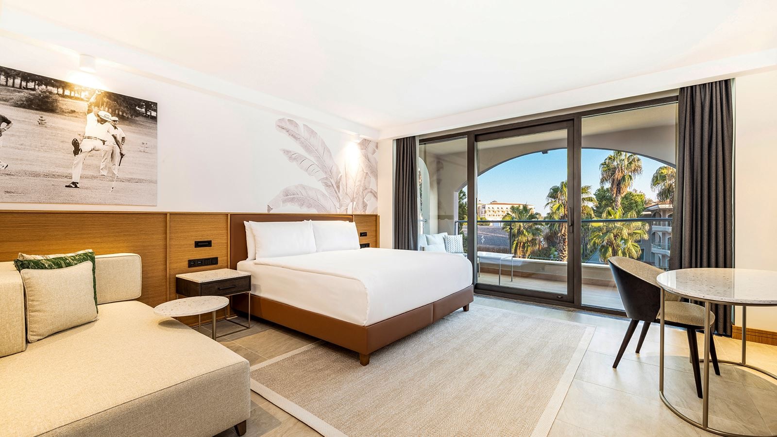 rooms-superior-family-room