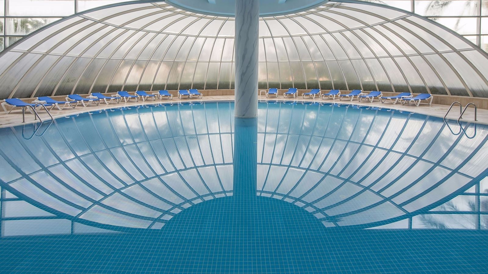 pools-indoor-pool