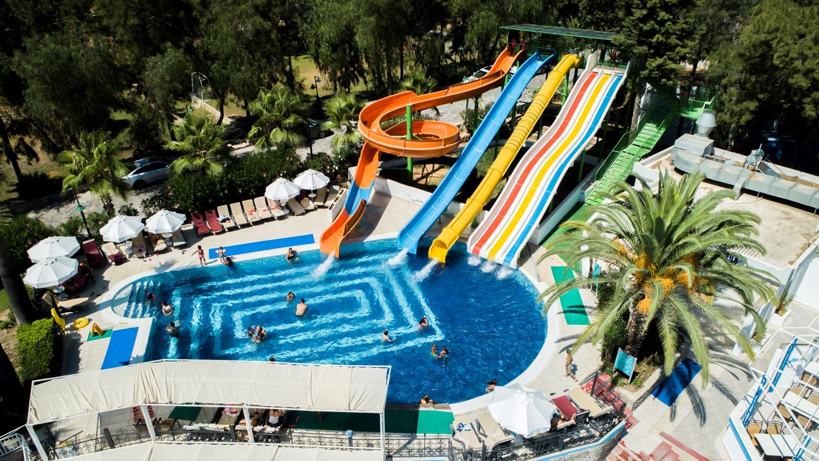 water-park-outdoor-pool