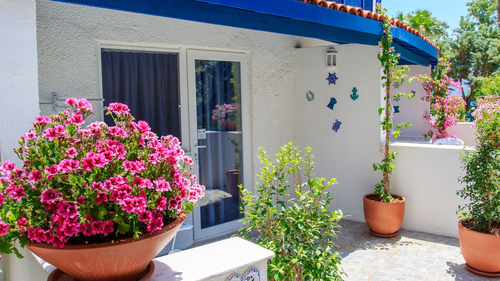 rooms-anex-family-room