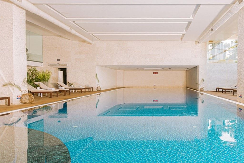 pools-indoor-pool