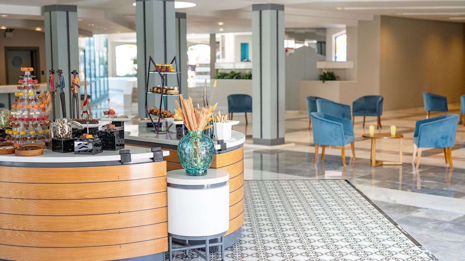 restaurants-lobby-lounge