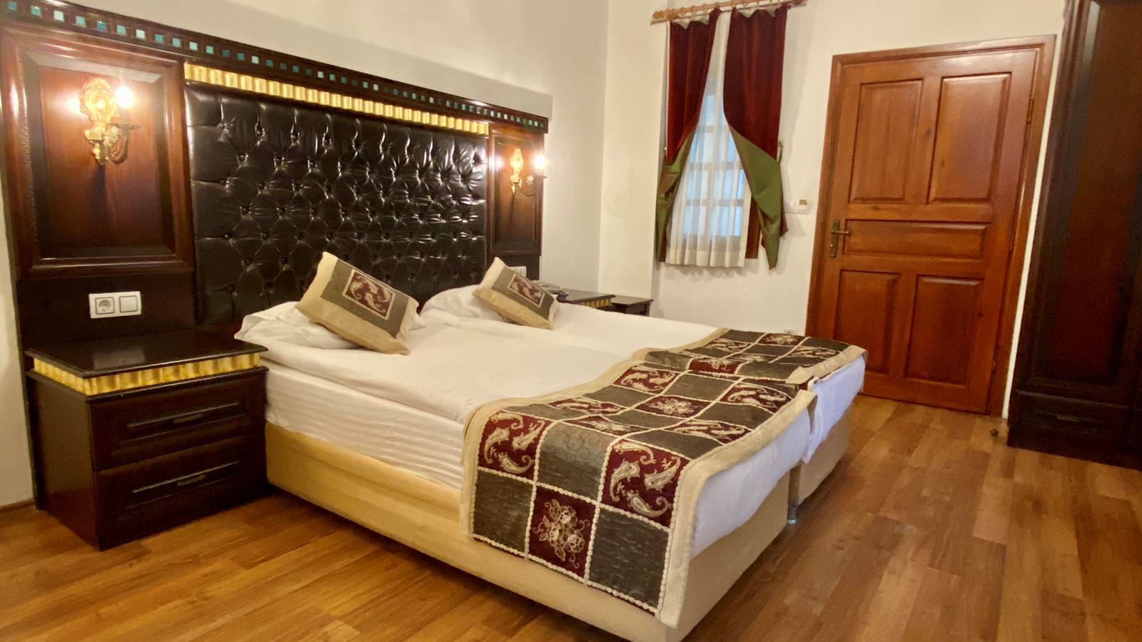 rooms-single-standard-room