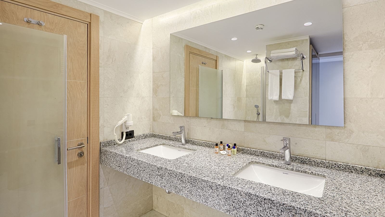 rooms-dublex-land-view-room