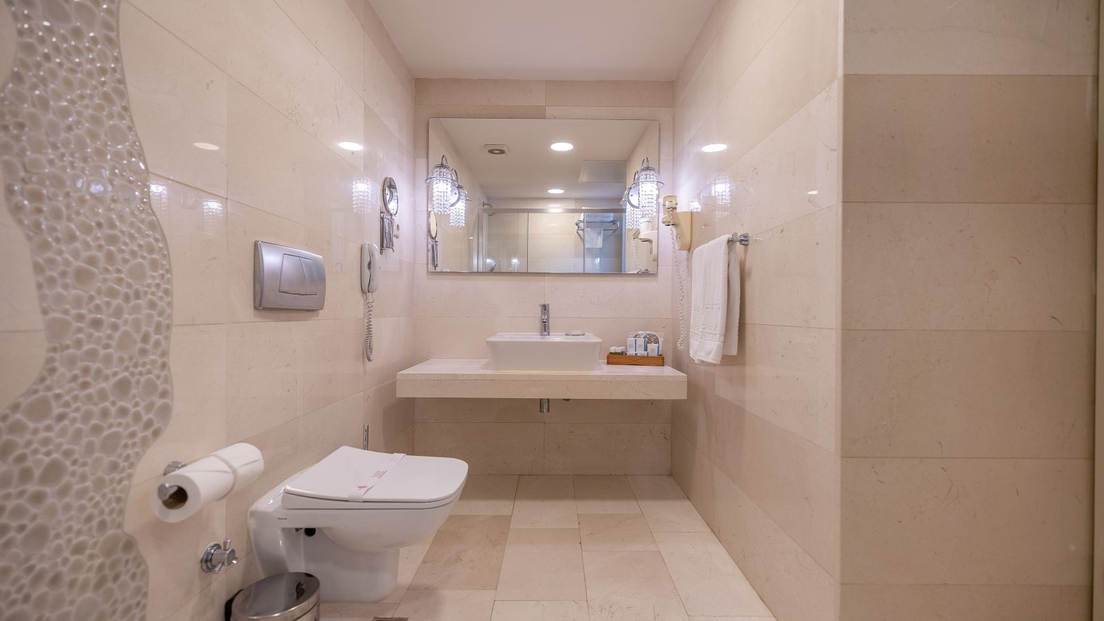 rooms-junior-suite-room