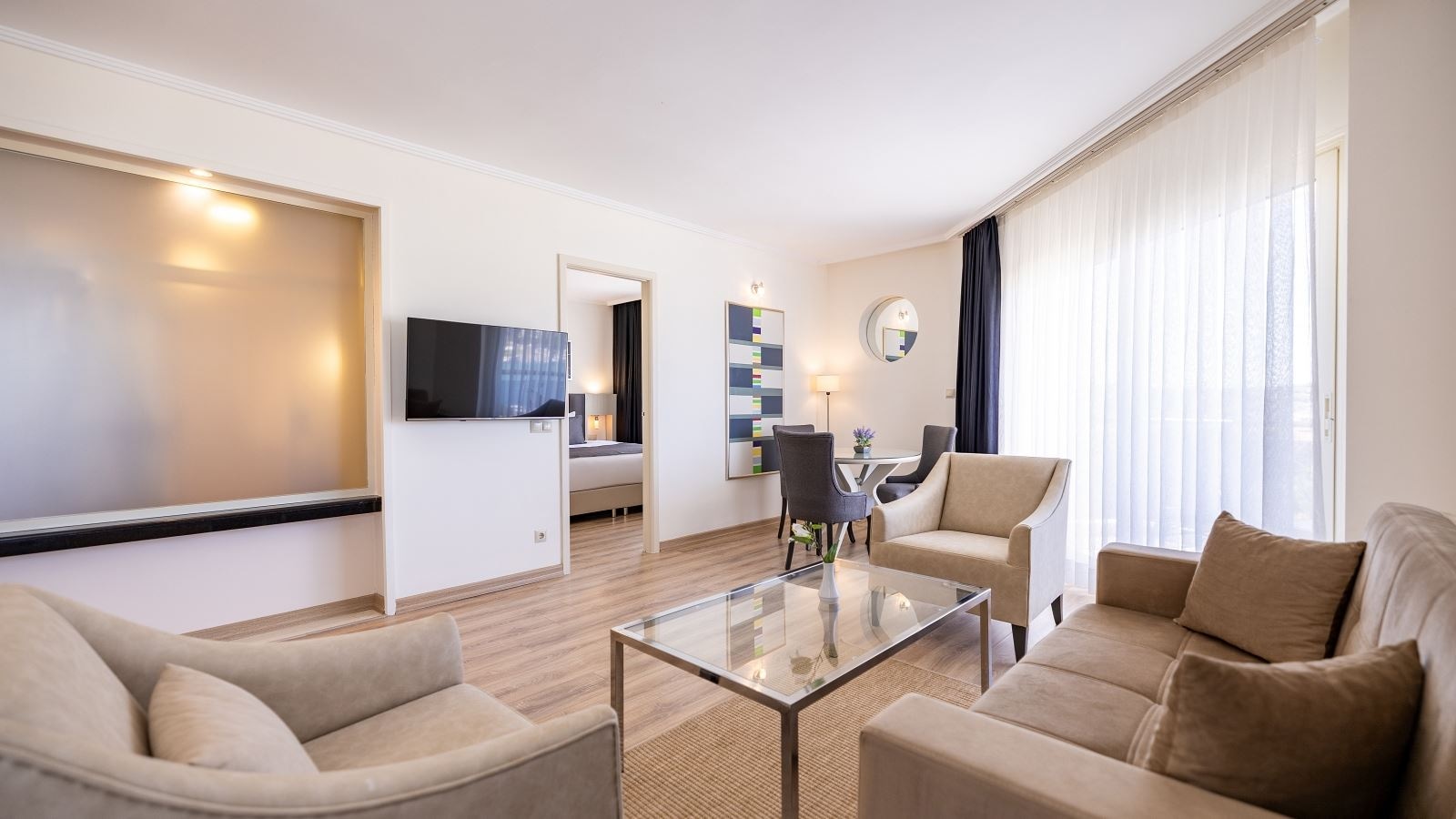 rooms-grand-suite-marina