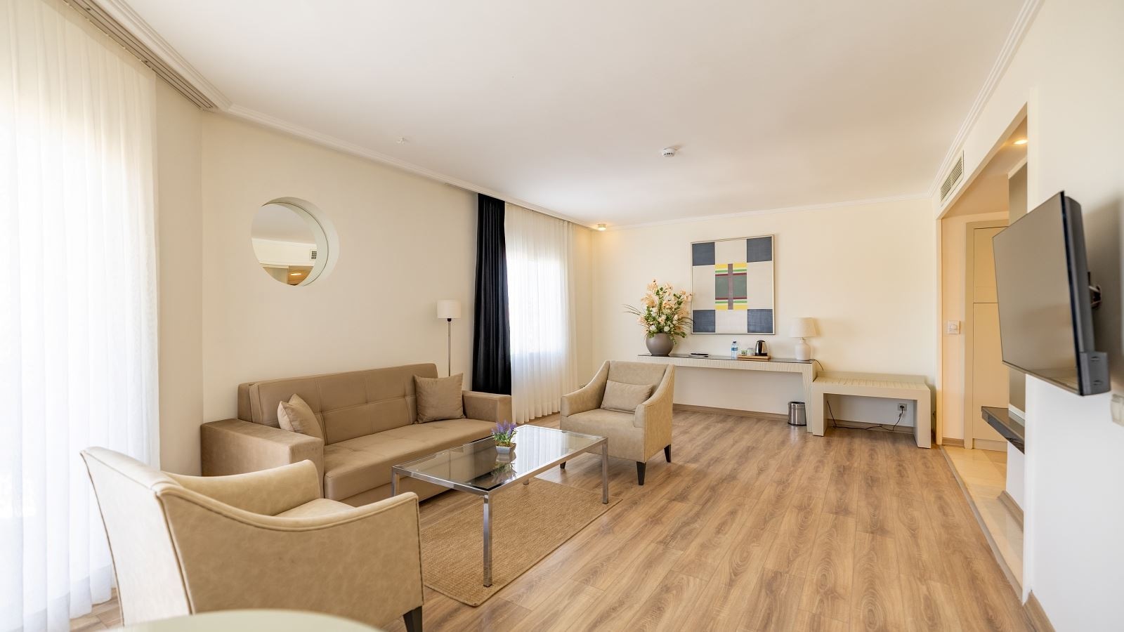 rooms-grand-suite-marina