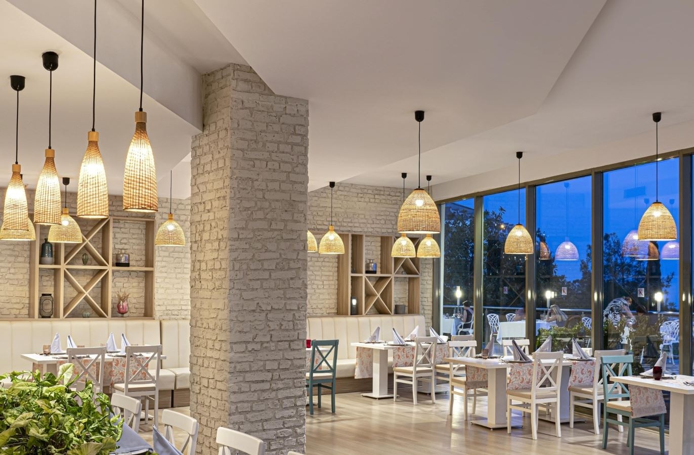 restaurants-main-restaurant