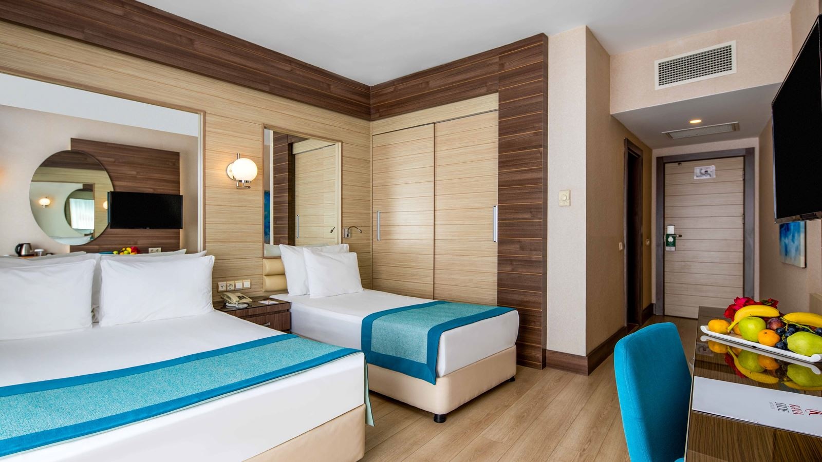 rooms-standart-room-land-view