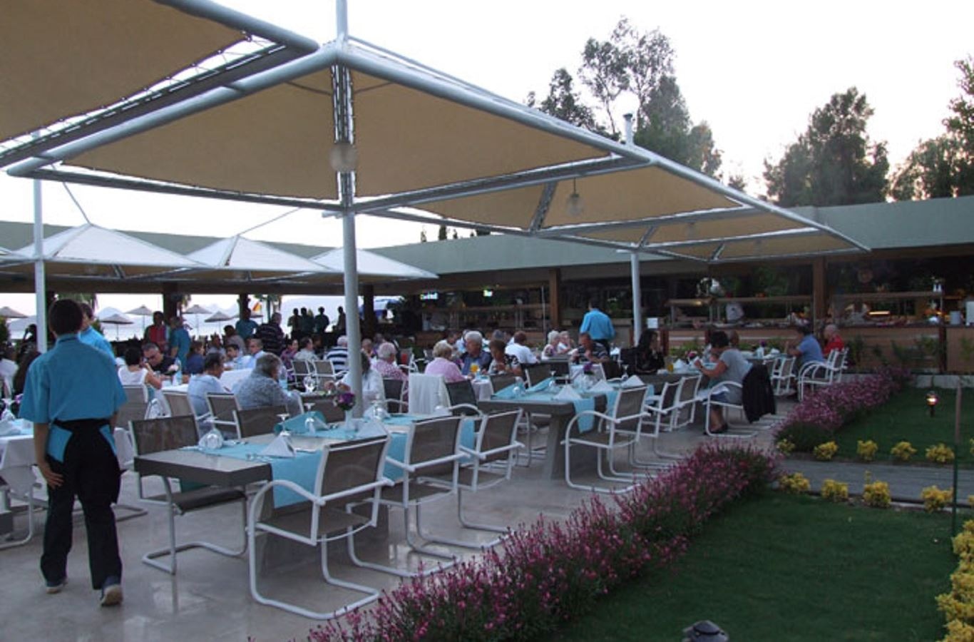 restaurants-restaurants