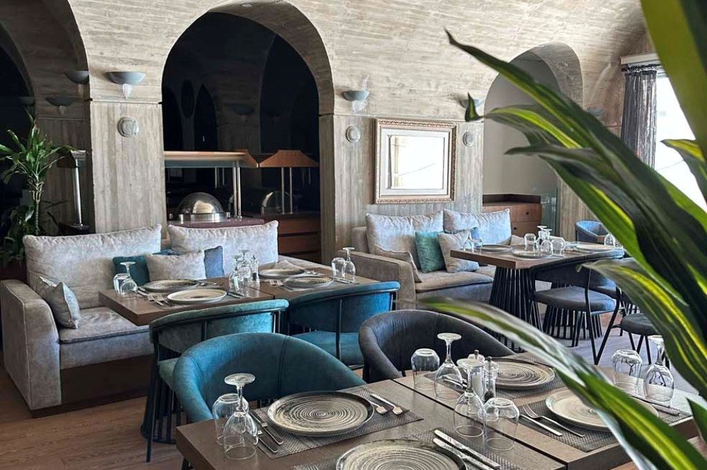 restaurants-main-restaurant