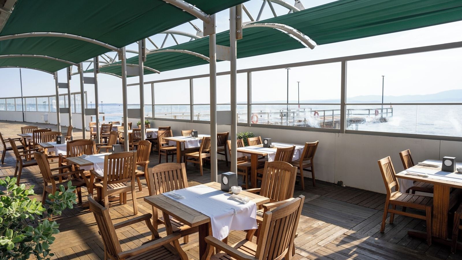 restaurants-beach-restaurant