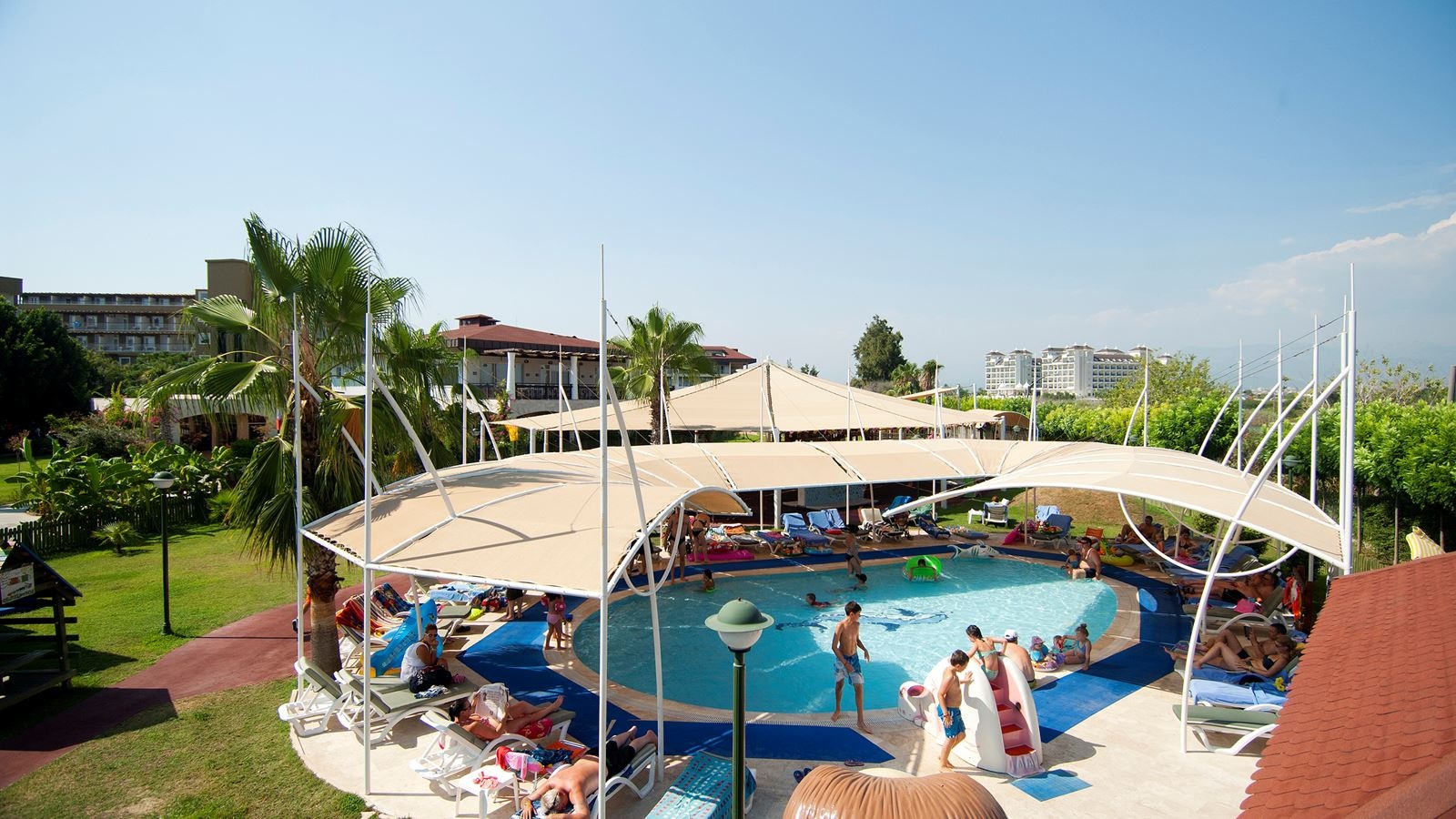 pools-outdoor-childrens-pool