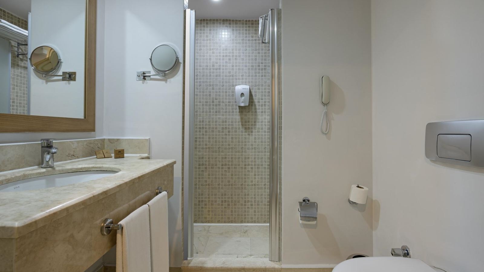 rooms-hotel-large-room