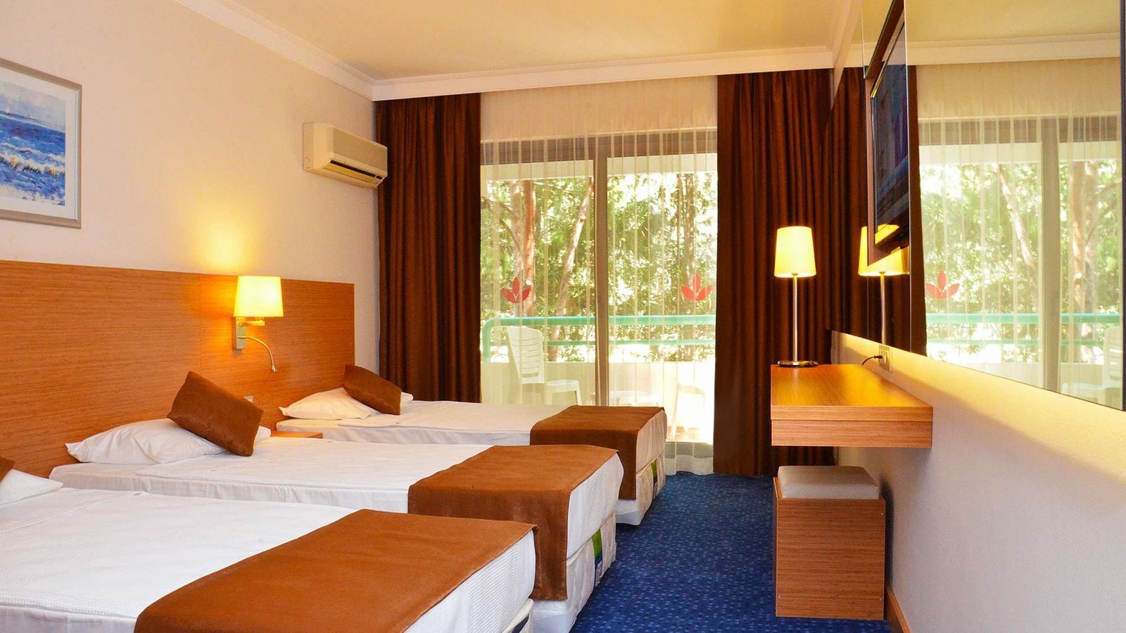 rooms-standart-room-land-view