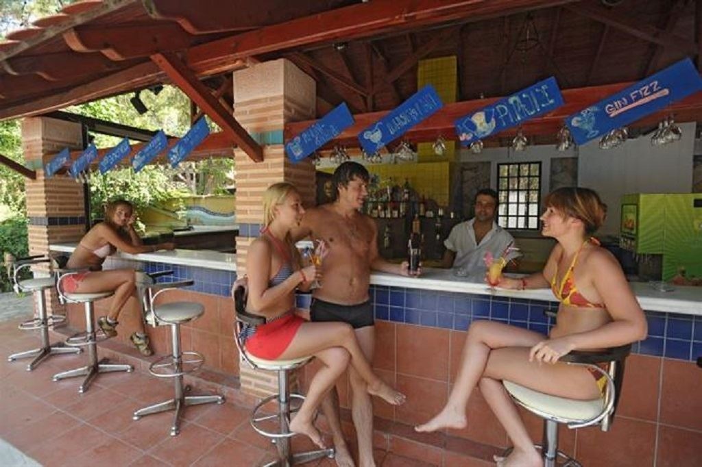 bars-pool-bar