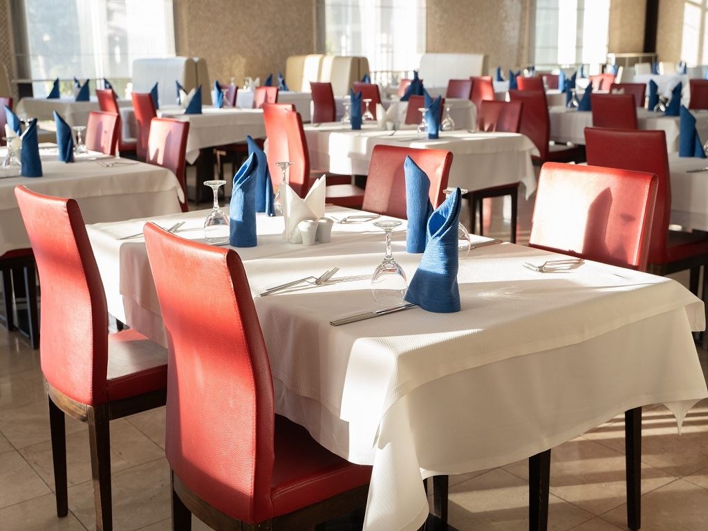 restaurants-restaurant