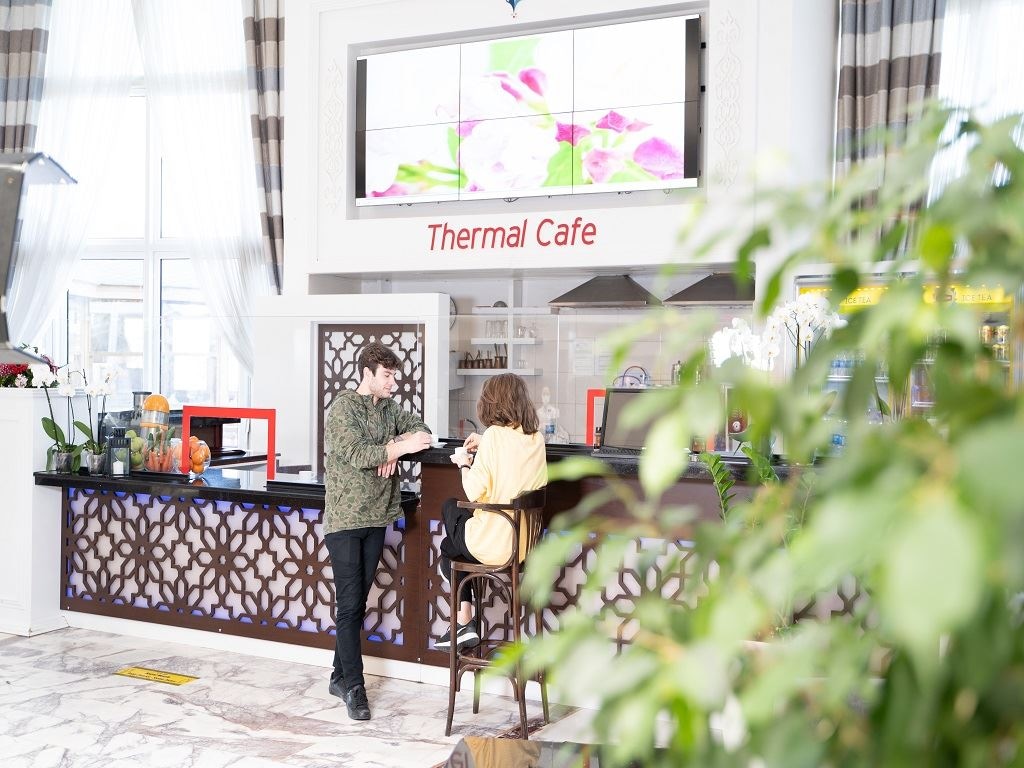 restaurants-restaurant