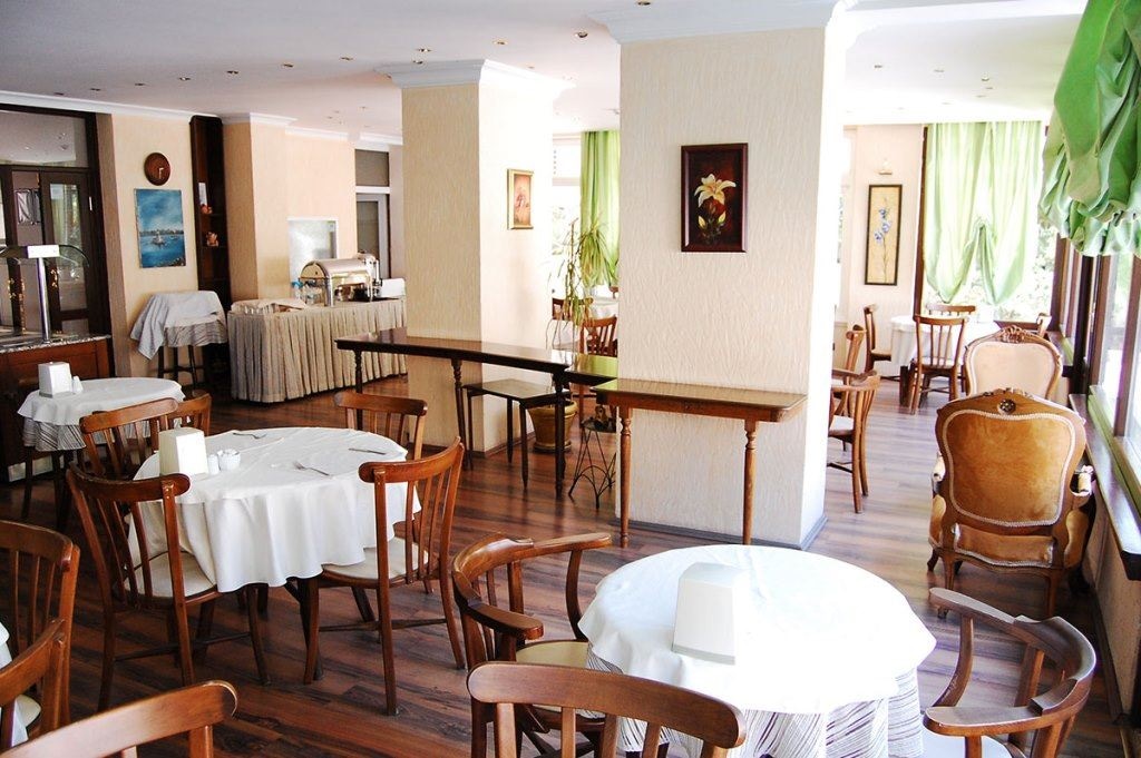 restaurants-tria-restaurant