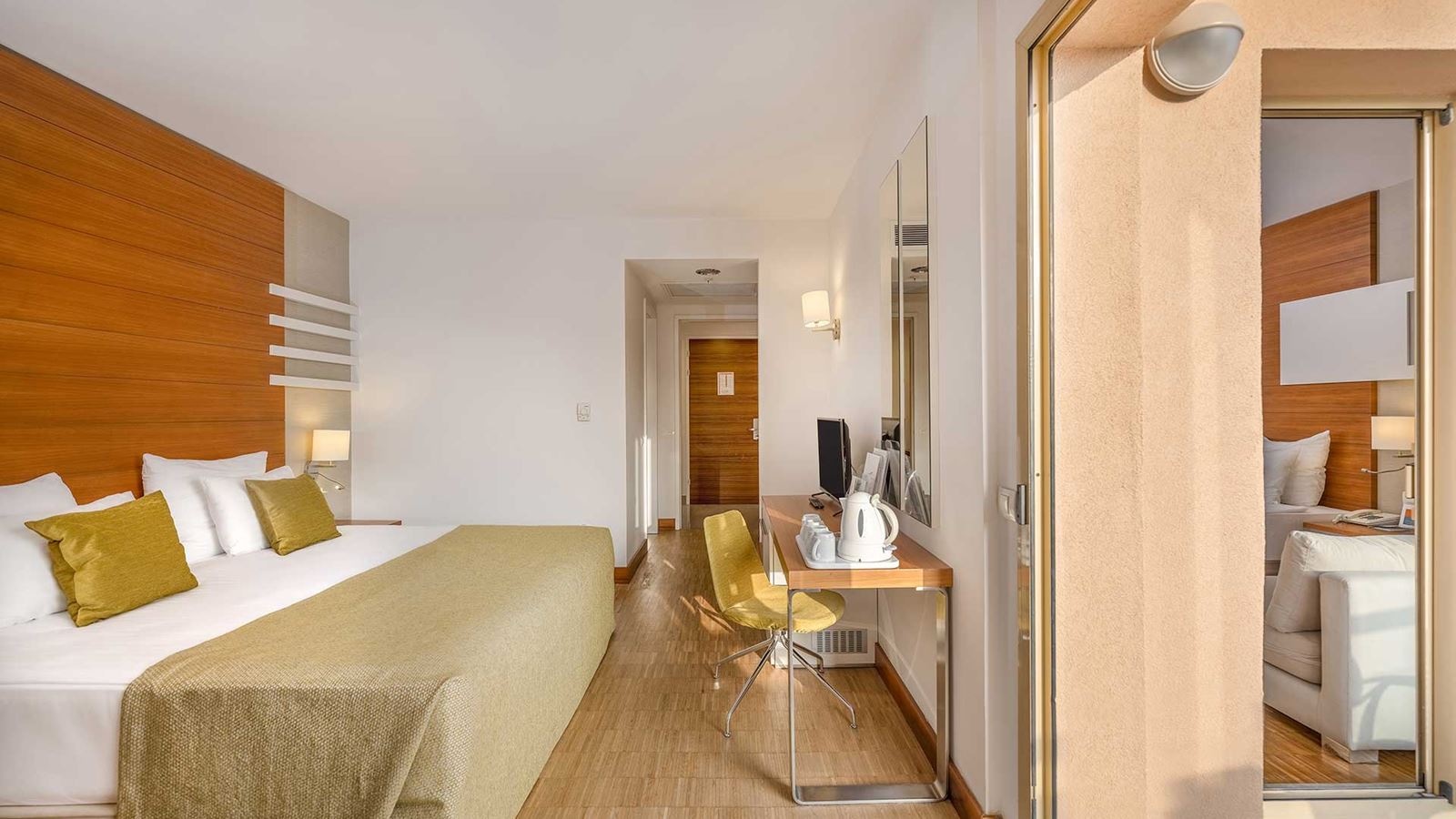 rooms-hotel-family-deluxe-room