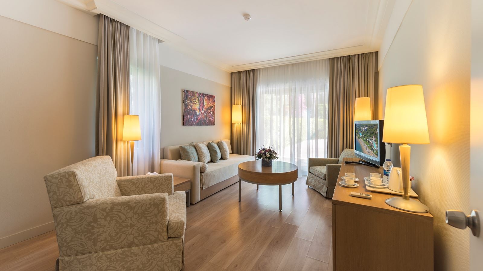 rooms-lake-house-swim-up-2-bedrooms-and-1-living-room-with-terrace