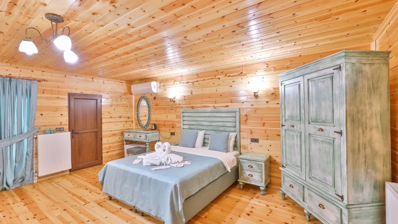 rooms-somineli-jakuzili-bungalow-oda