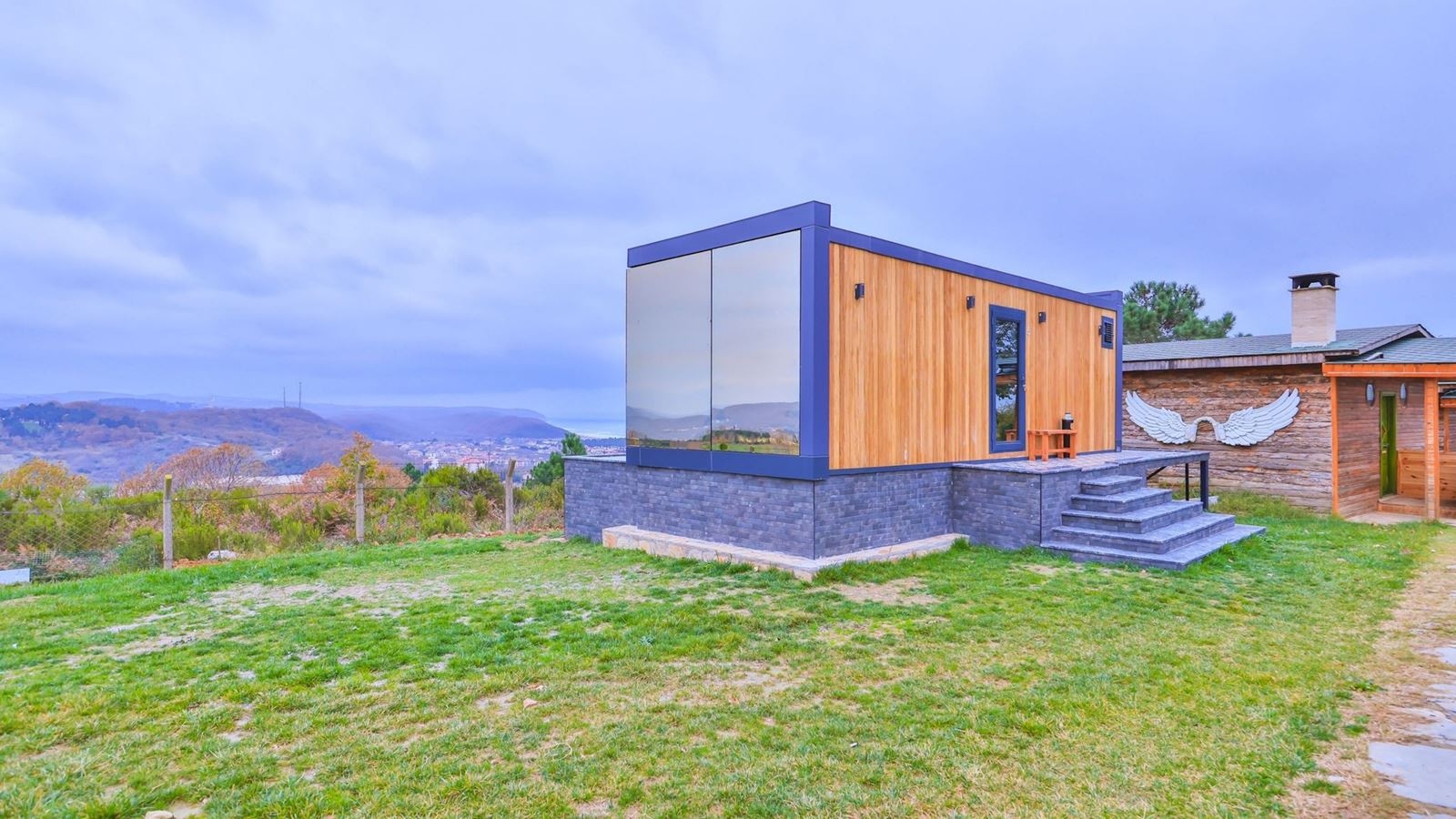 rooms-jakuzili-mirror-house