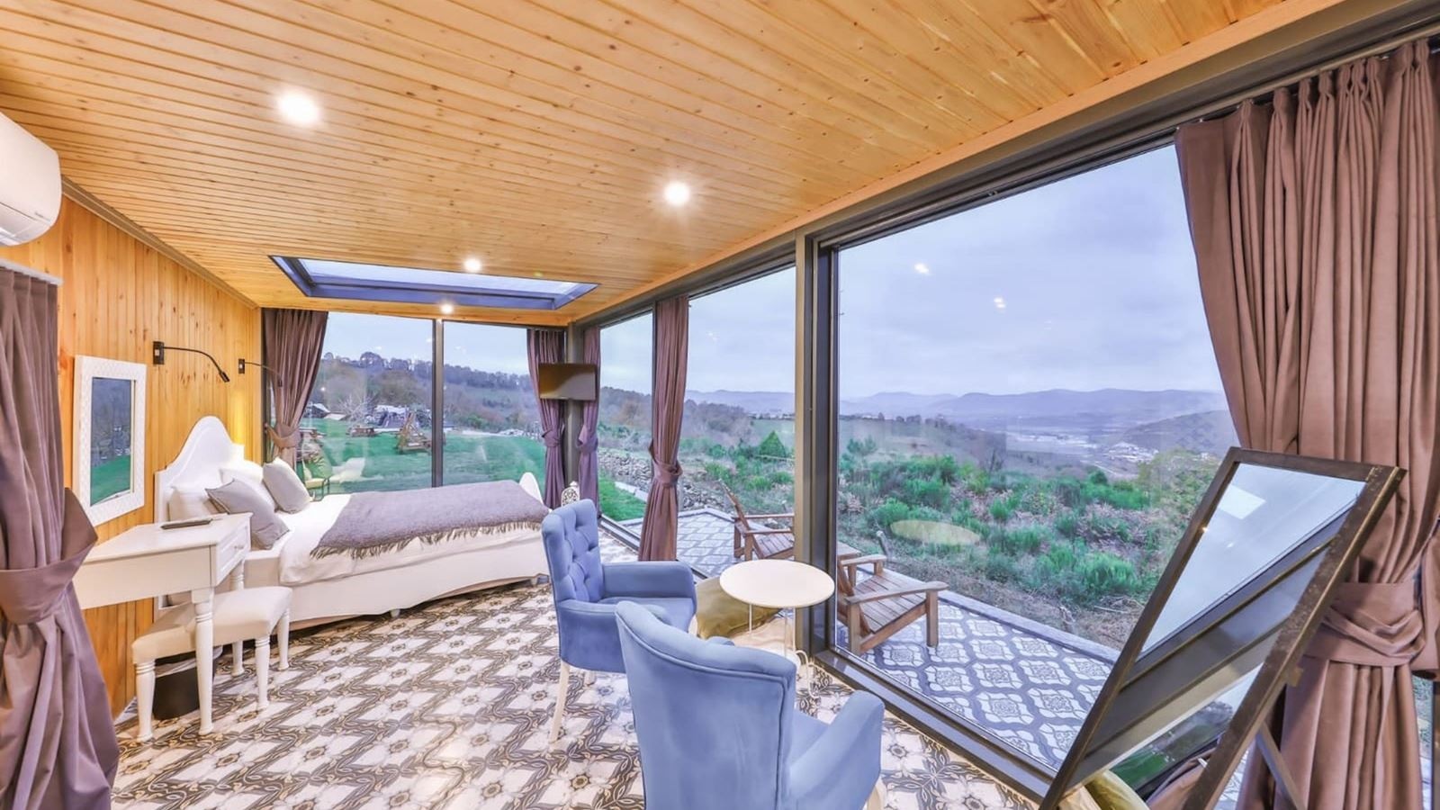 rooms-jakuzili-mirror-house