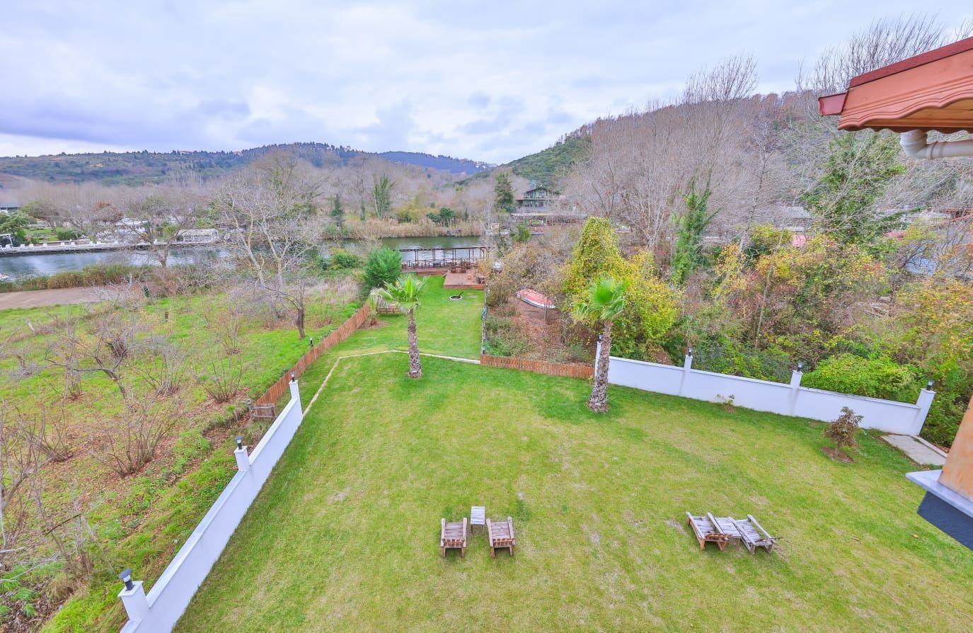 rooms-nehir-manzarali-terasli-hamamli-saunali-jakuzili-ve-somineli-pandora-oda