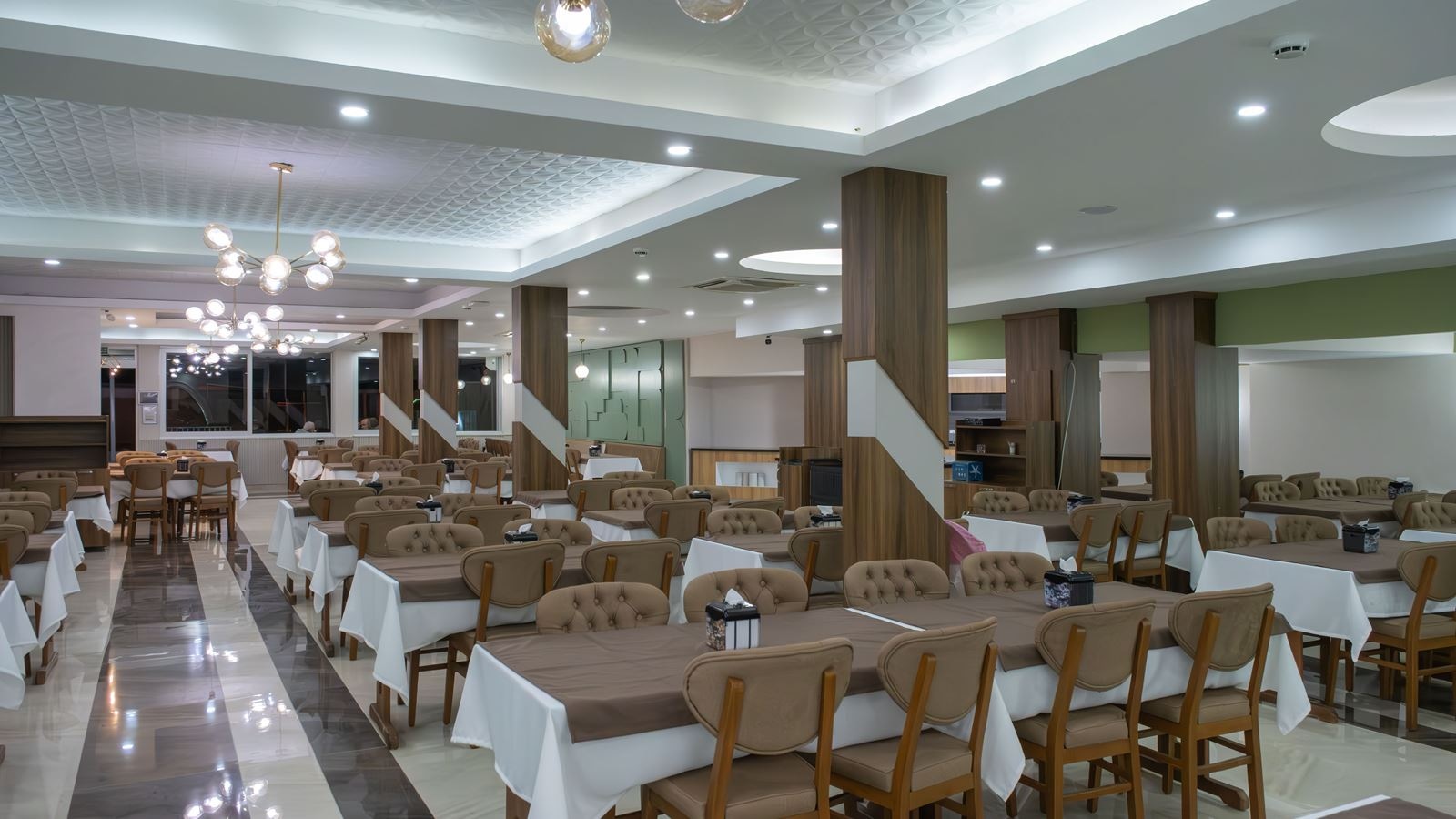 restaurants-restaurant