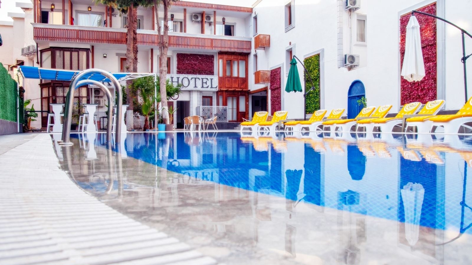 pools-annex-building