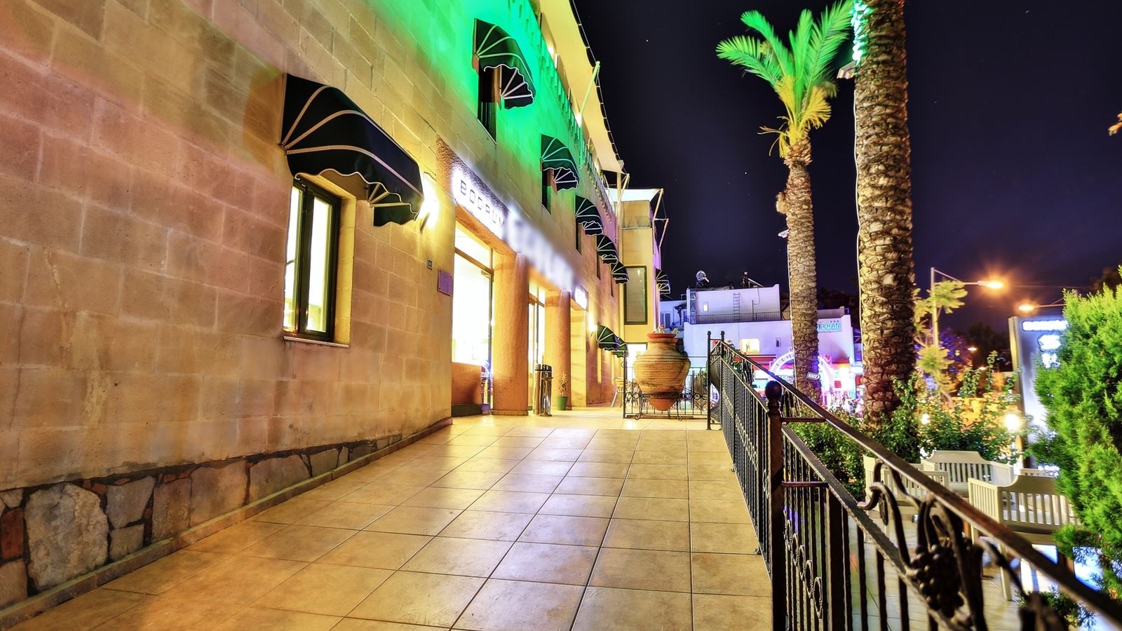 general-main-building