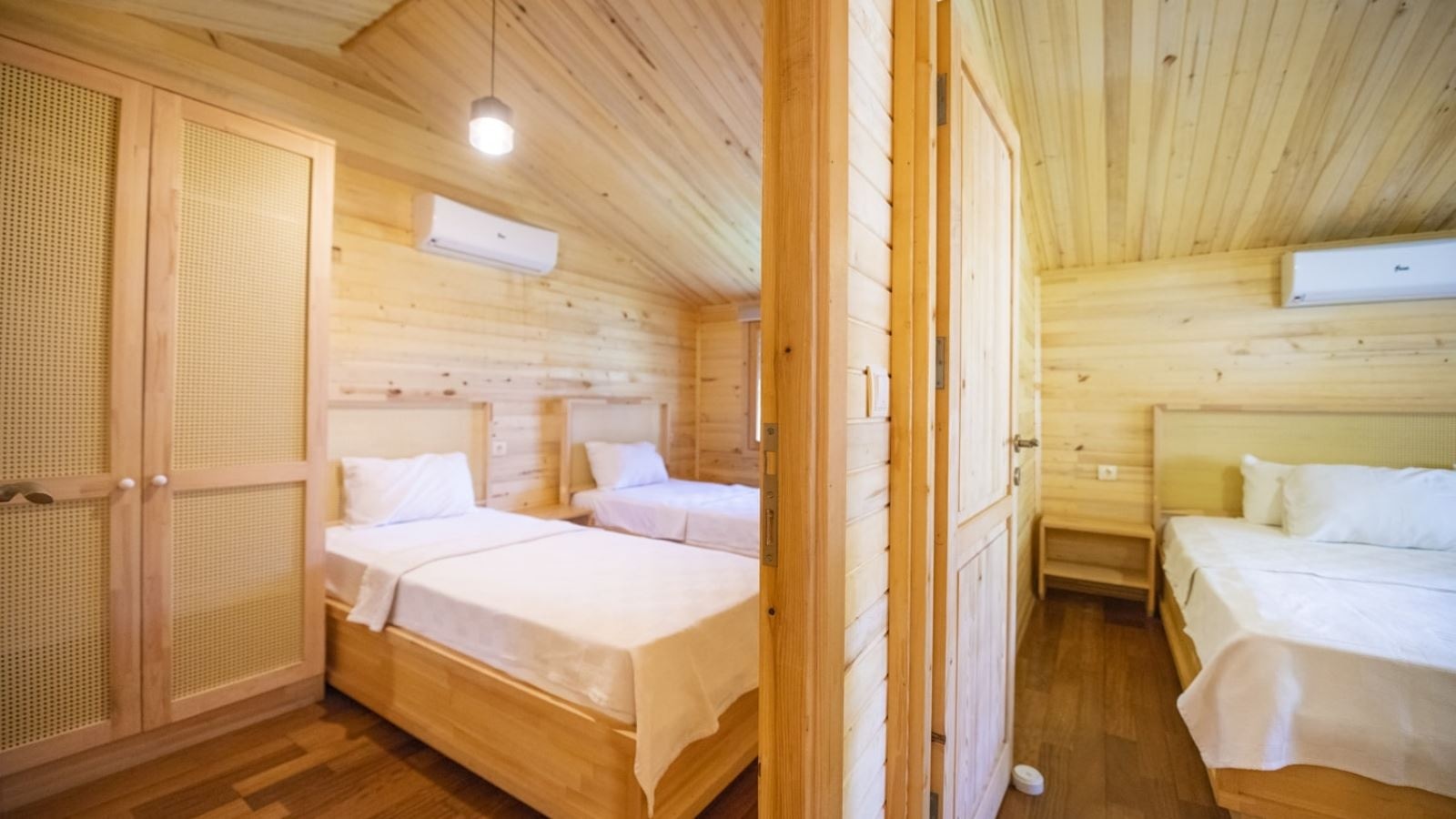 rooms-bungalow-family-room