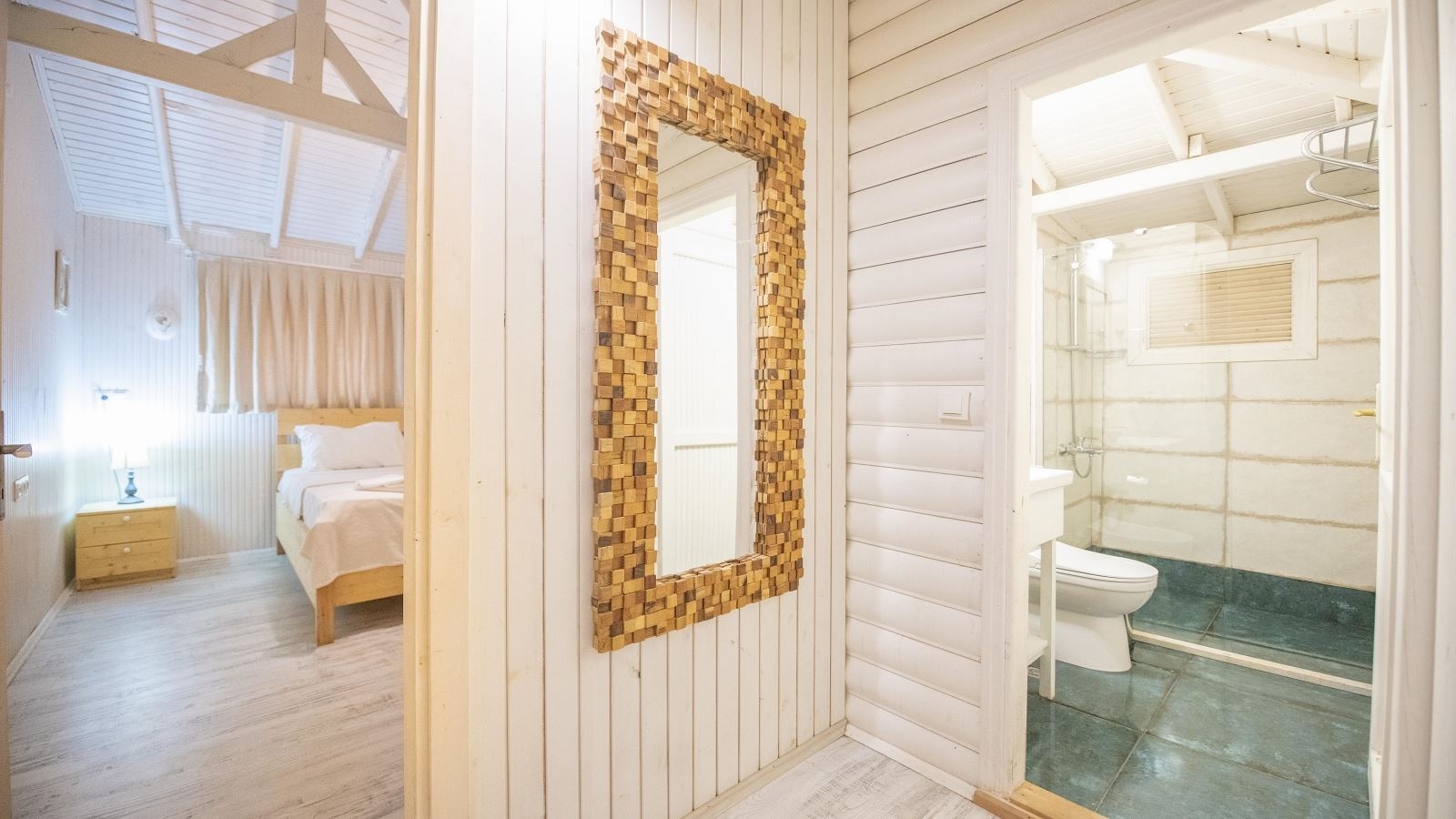 rooms-bungalow-family-room