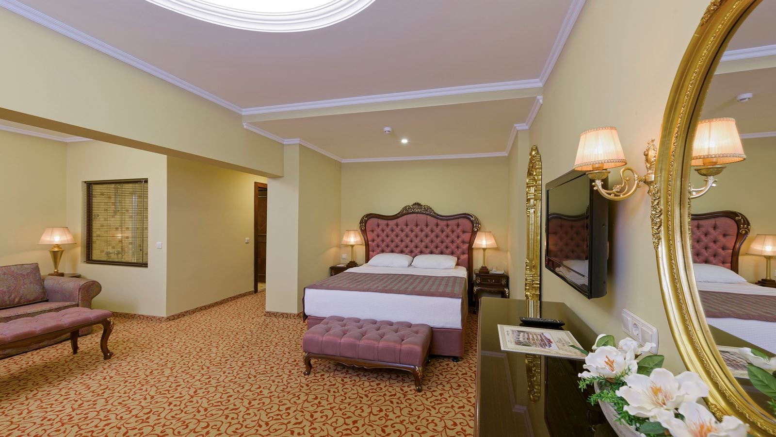 rooms-luxury-suite