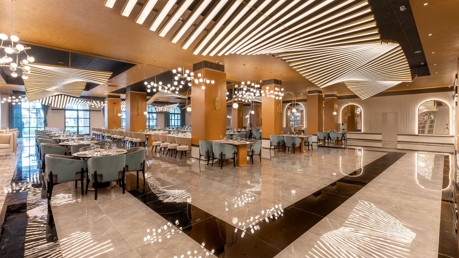 restaurants-majesty-main-restaurant