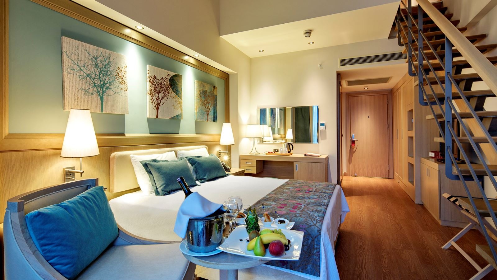 rooms-dubleks-family-suit