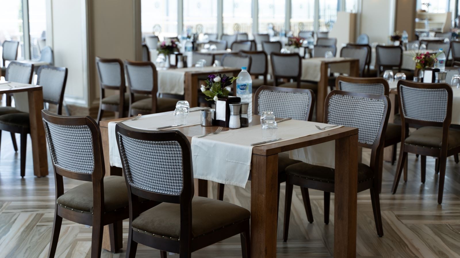 restaurants-main-restourant