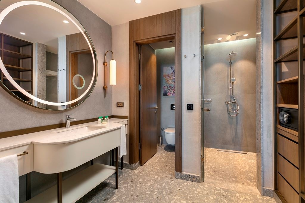 rooms-superior-dublex-swimup