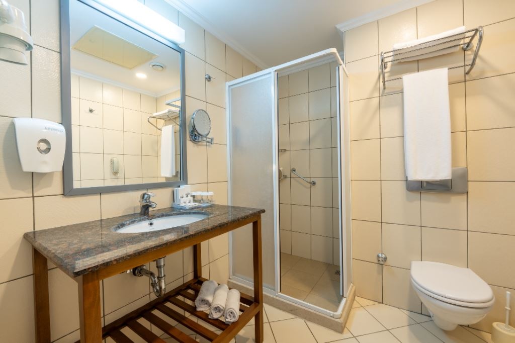 rooms-family-connection-room