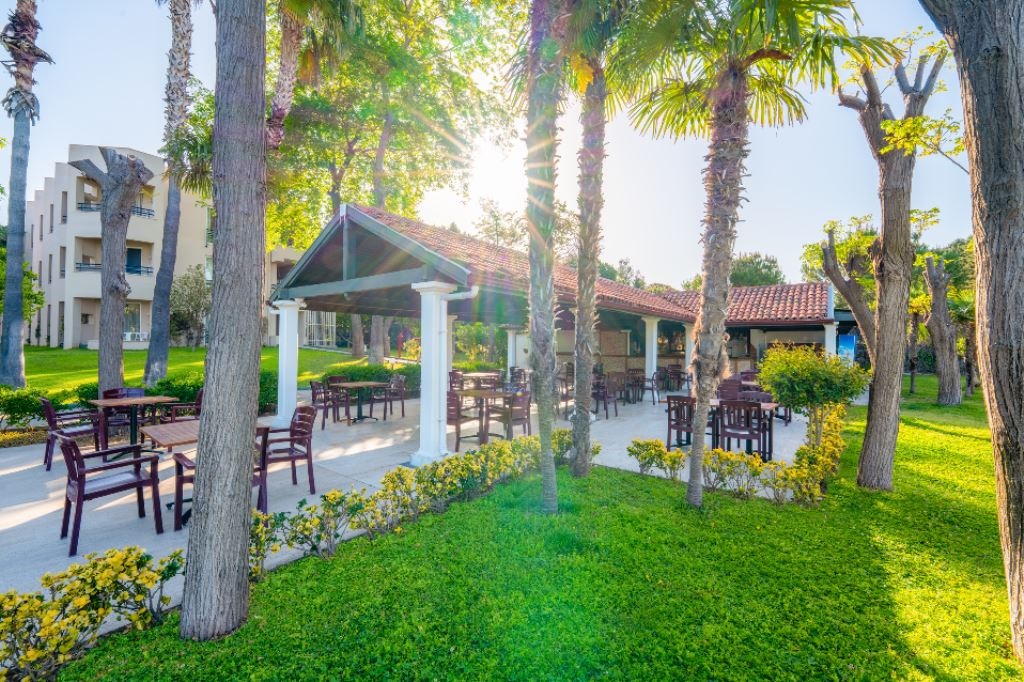 bars-poseidon-beach-bar