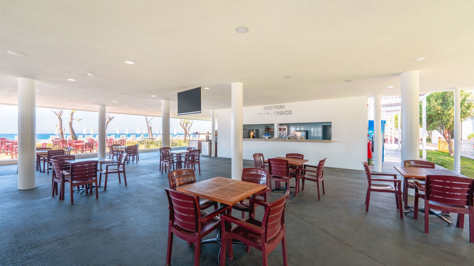 bars-neptun-pool-bar