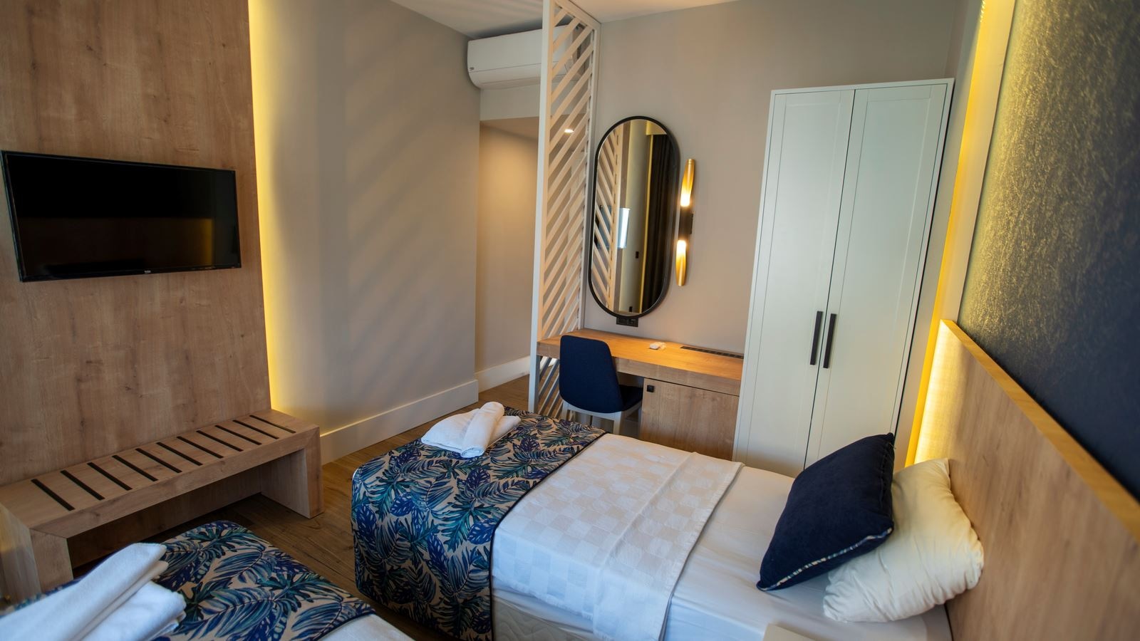 rooms-family-two-room